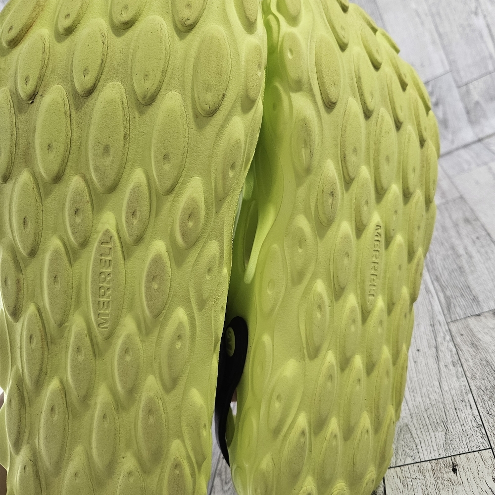 Merrell Lime Green Mules with Black Strap - Picture 9 of 9